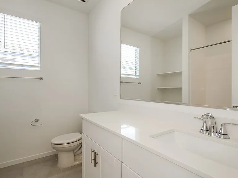 5440 S 245th Ave — Photo 14