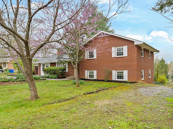 2nd image of 1304 Westover Dr