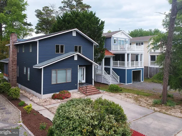 315 Parkwood St, Bethany Beach, DE 19930