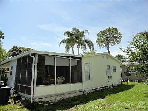 LANAI IN BACK