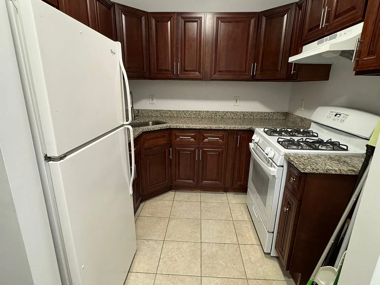 1 bed, 600 sqft, $1,875 — Photo 3