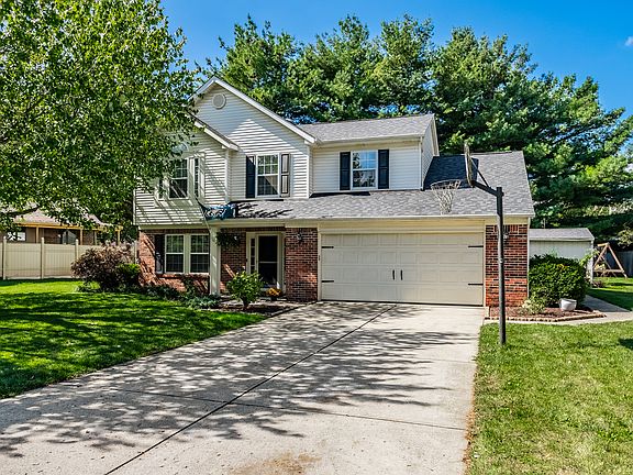 2nd image of 145 Monterey Ct