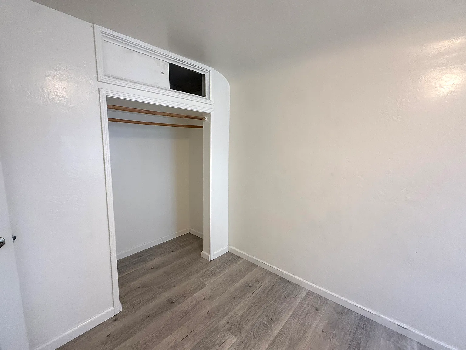 2 bed, 850 sqft, $2,550 — Photo 2