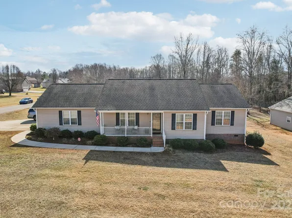 2720 Hill Top Dr, Salisbury, NC 28147