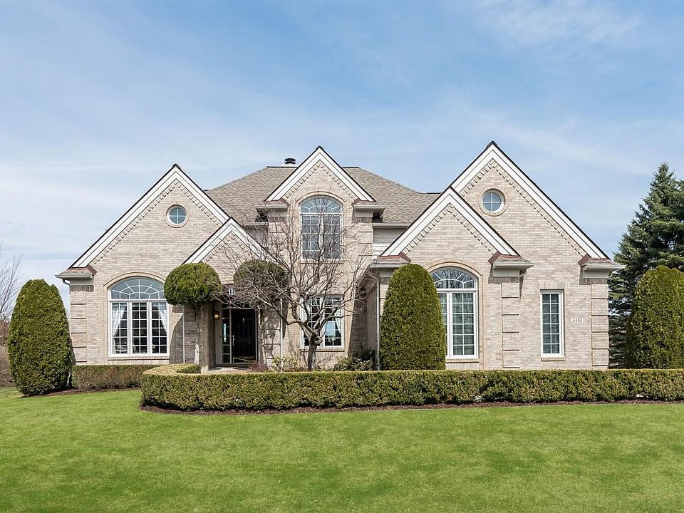 1st image of 4486 Lake Forest Dr E