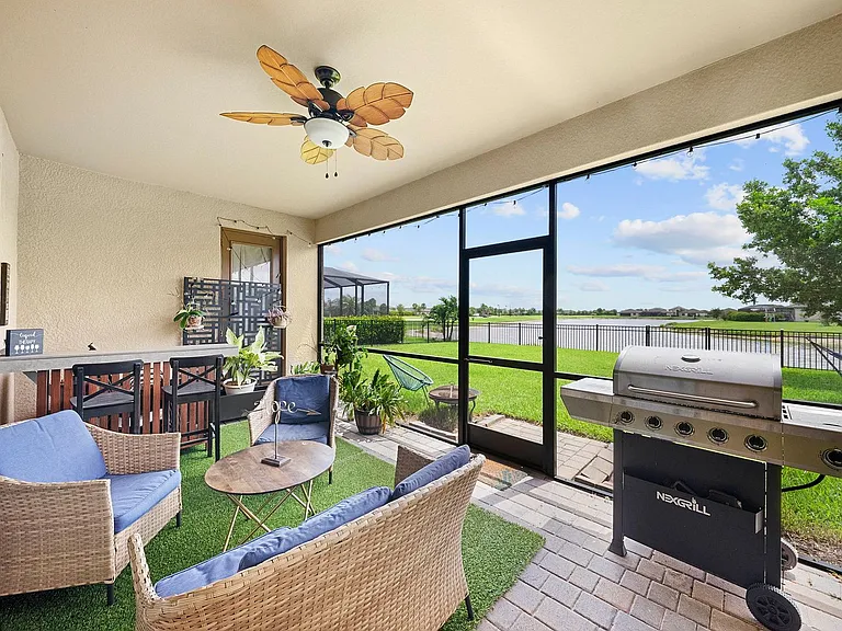 3406 Murcia Ct — Photo 27