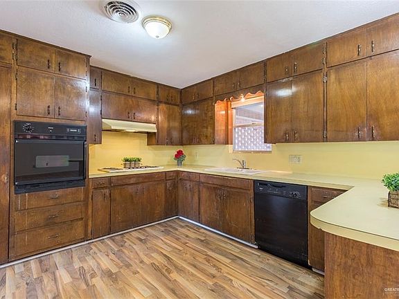 5th image of 613 N Keralum Ave