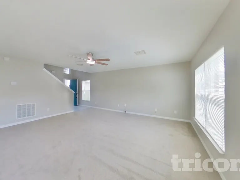 1708 Portcastle Cir — Photo 3