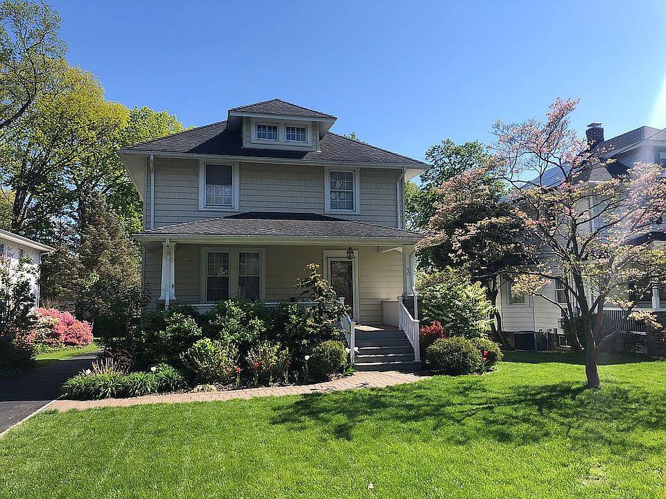 1st image of 90 Hunt Ave