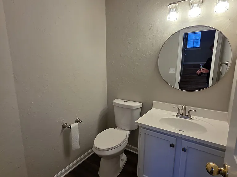 302 Henley Way — Photo 8