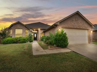 15913 Panther Way, Edmond, OK 73013