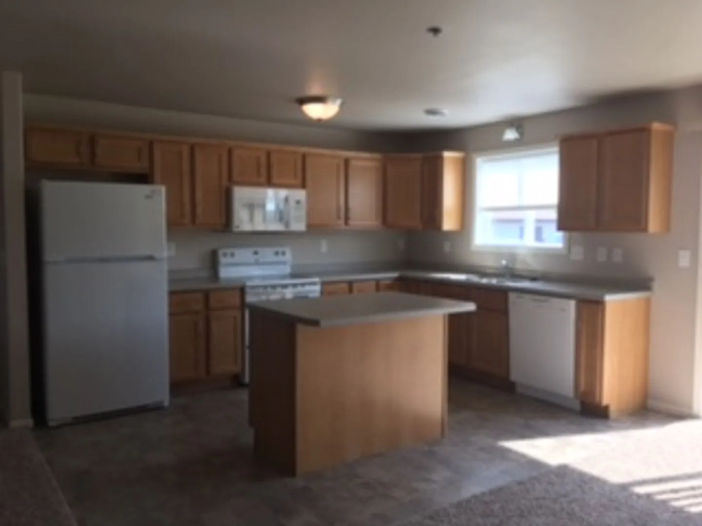 East Agassiz Circle 8Plex — Photo 2