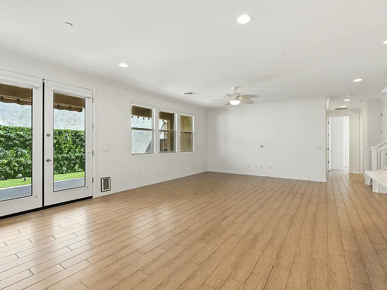 4644 E Beck Ln — Photo 38