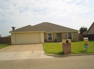 1003 Navajo Trl, Mc Gregor, TX 76657