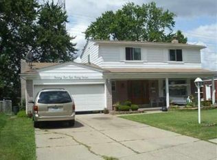32247 Lancaster Dr, Warren, MI