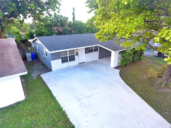 2724 NW 2nd Street, Pompano Beach, FL 33069