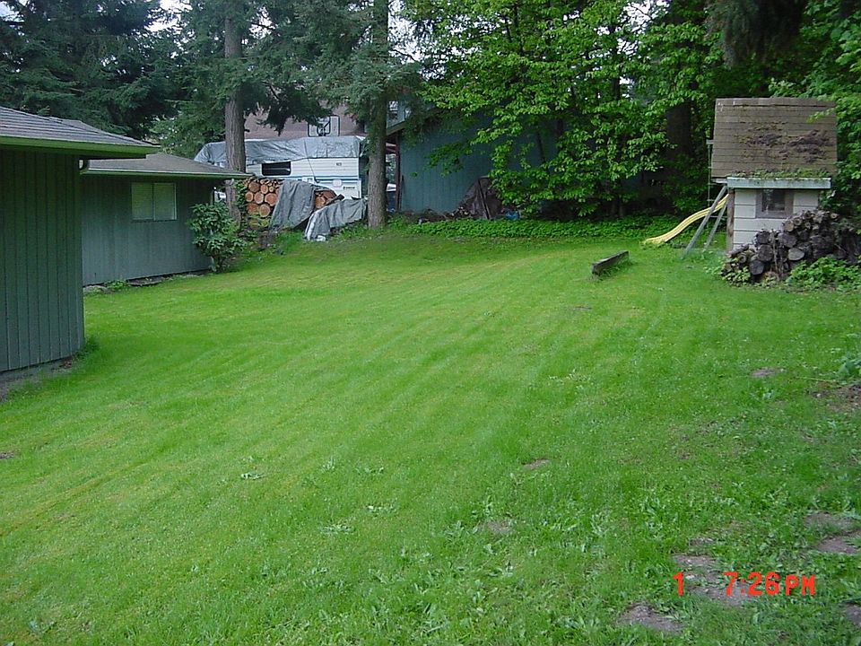 2nd image of 524 106th Avenue Ct E