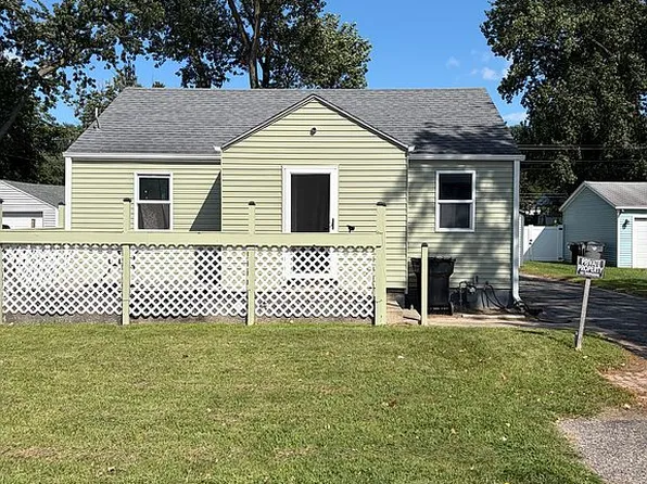54252 Ironwood Rd, South Bend, IN 46635