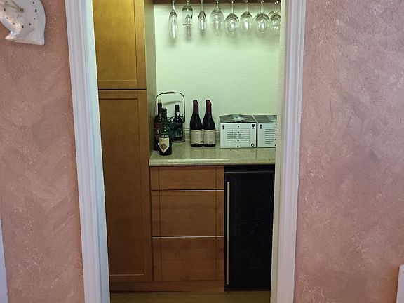 Wine closet