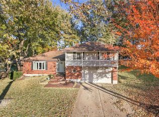 6103 NW Karen Rd, Kansas City, MO 64151