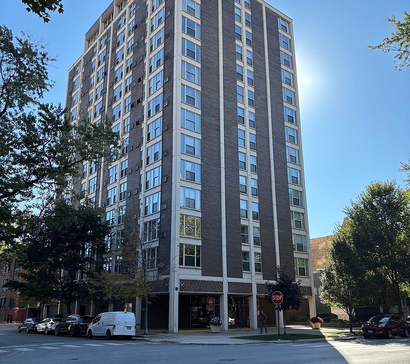1st image of 5401 S Hyde Park Blvd APT 1206