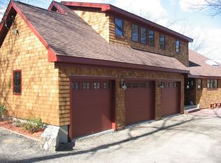 39 Oakhurst Rd, Hopkinton, MA 01748