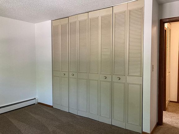 3rd image of 50 Hilltop Ln #109
