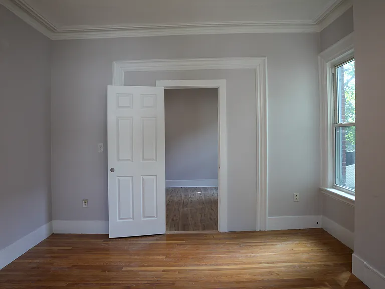 43 Clifford St #1 — Photo 5