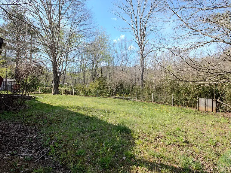 2235 White Oak Rd — Photo 3