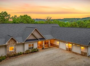 135 Adams Farm Dr, Blairsville, GA 30512