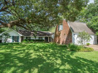 607 Hickory Dr, Lafayette, LA 70503