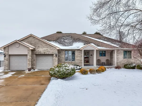 1627 Dairy Ln, Ottawa, IL 61350