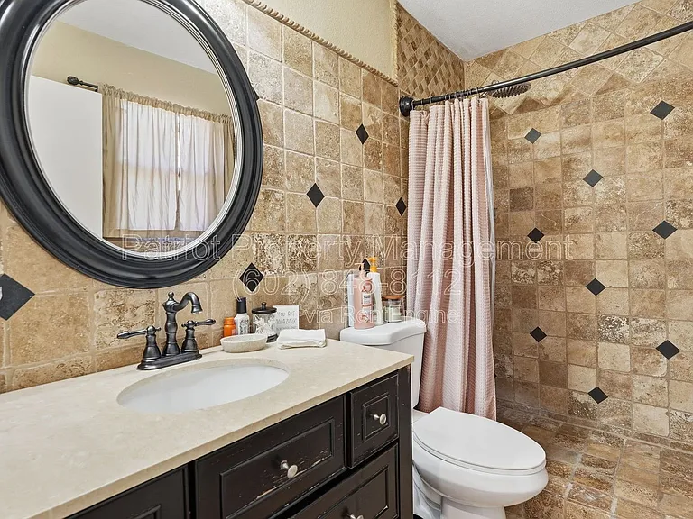 8629 W Echo Ln — Photo 20