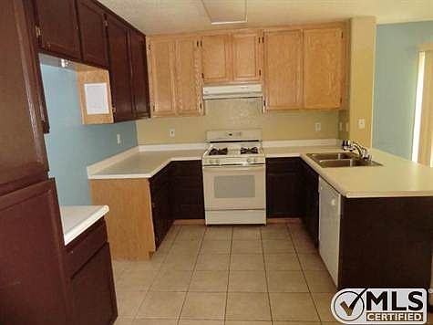5th image of 2279 Camino Dr
