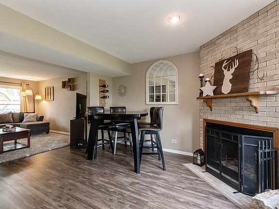 Dining/Kitchen