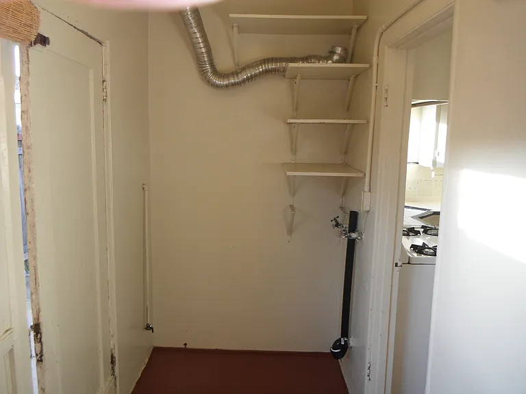Laundry Hook-ups in service porch