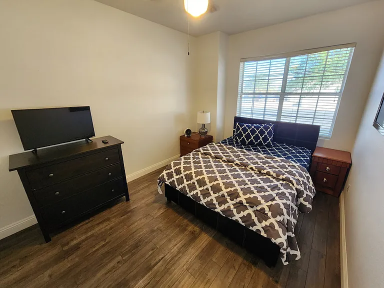 417 Obsidian St — Photo 7