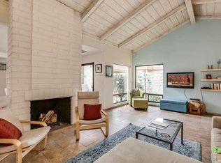 2335 S Gene Autry Trl UNIT B, Palm Springs, CA 92264