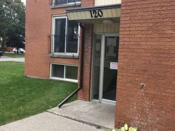 120 Regina St N #8, Waterloo, ON N2J 3B2
