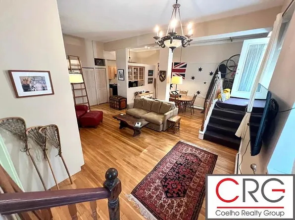238 Columbia St #1, Cambridge, MA 02139