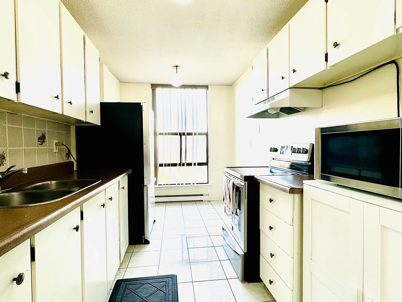 1 bed, $2,100 — Photo 3