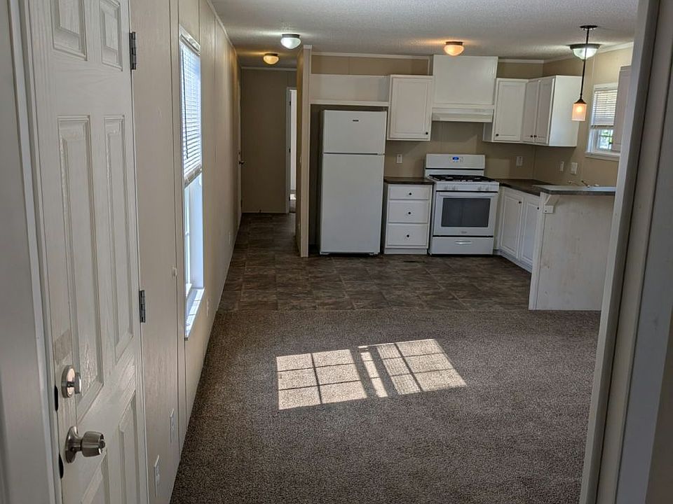 2nd image of 49651 Pine Dr #19