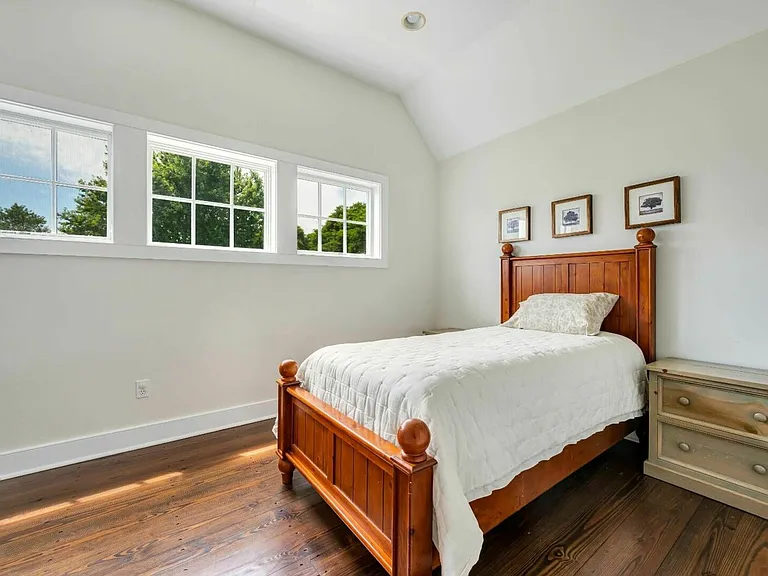 78 Long Ln — Photo 18