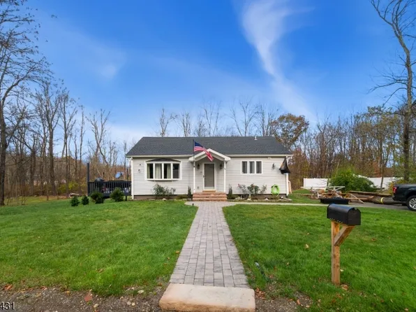 24 Shadyside Rd, West Milford Twp., NJ 07421