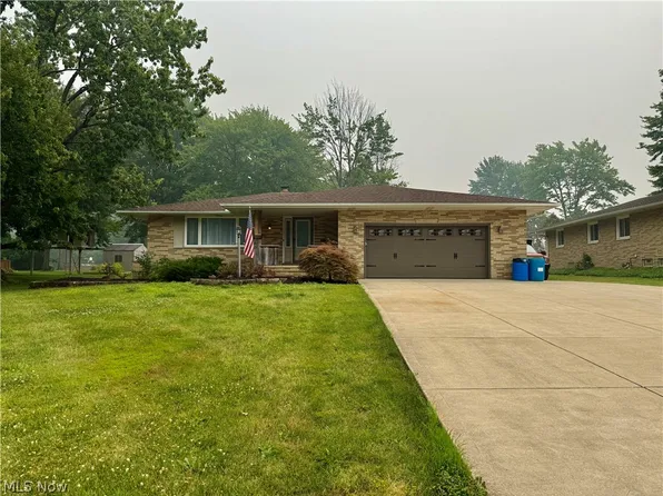 5687 Lancaster Dr, Brooklyn Heights, OH 44131
