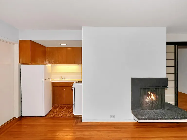 90 Alta St #4 — Photo 5