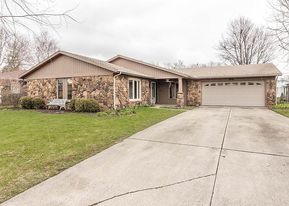 1st image of 3406 N Royal Oak Dr