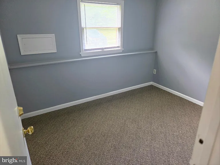 16400 Candy Hill Rd — Photo 32