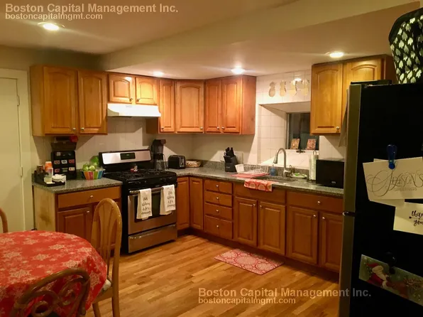 42 Sewall St, Somerville, MA