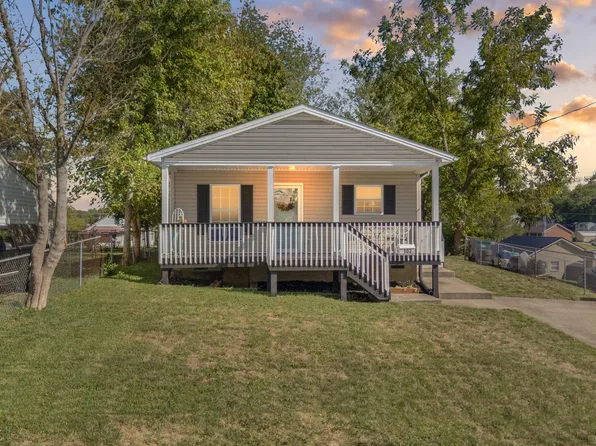 102 Lassiter Dr, Richmond, KY 40475